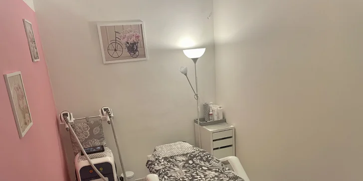 Relax pro ženy: klasická, relaxační či havajská masáž v délce 55 minut