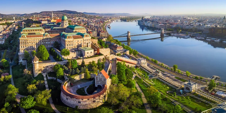 Objevte krásy Budapešti: hotel v centru města a bohaté bufetové snídaně