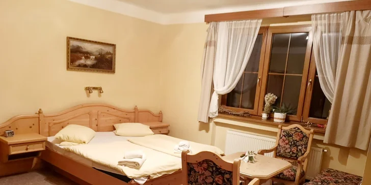 Krušné hory: pobyt u Božího Daru pro dva nebo rodinu s polopenzí a výlety