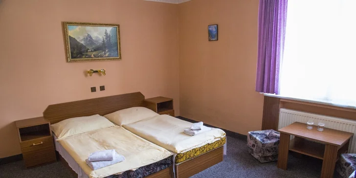 Krušné hory: pobyt u Božího Daru pro dva nebo rodinu s polopenzí a výlety