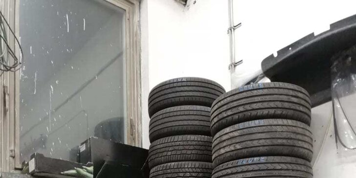 Přezutí auta na počkání v Táboře: výměna kol i s demontáží z disků, nahuštěním a vyvážením