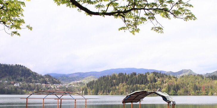 Až 15denní pobyt přímo u slovinského jezera Bled: bohaté snídaně a wellness
