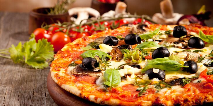 Oběd, svačina, večeře i zákusek: Delikátně křupavé pizzy