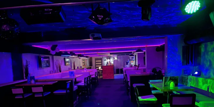 Drinky, vodní dýmka i narozeninová párty s výzdobou až pro 11 hostů v Universe Clubu