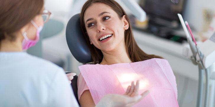 Dentální hygiena v Havířově: hodinové ošetření i varianta s airflow a fluoridací