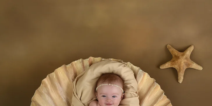 Rodinné focení: newborn, děti, miminka i mateřství - na výběr velké množství rekvizit