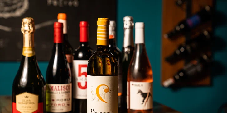 Španělsko v centru Brna: pestré tapas a degustace vína pro 2 osoby