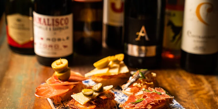 Španělsko v centru Brna: pestré tapas a láhev šampaňského pro 2 osoby