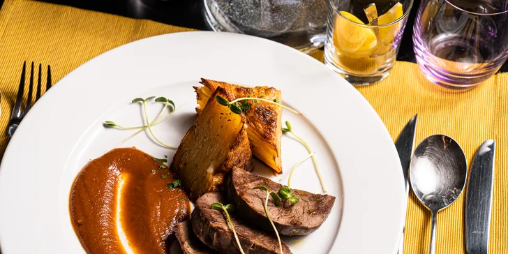 Italská hostina v restauraci Tefiti: čtyřchodové menu s jelením steakem pro 2 osoby
