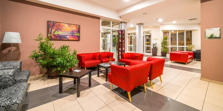 4* pobyt v Praze pro dva: jedna noc i celý týden, snídaně a možnost wellness