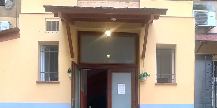 Až 8 dní v moderním apartmánu v Karlíně: vybavená kuchyňka a prostory až pro 7 osob