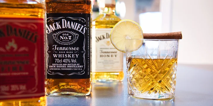 Zahřátí na trzích na Zelňáku: 1 nebo 3 horké drinky s whiskey Jack Daniel's