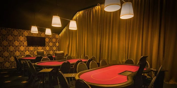 Škola pokeru s profi hráčkou Adélou Pecháčkovou Fořtovou