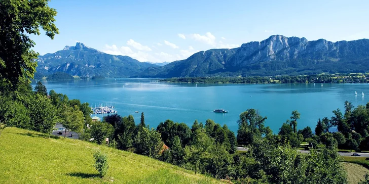 Cyklovýlet krajem blankytně modrých alpských jezer: v sedle kolem Wolfgangsee, Mondsee a Attersee