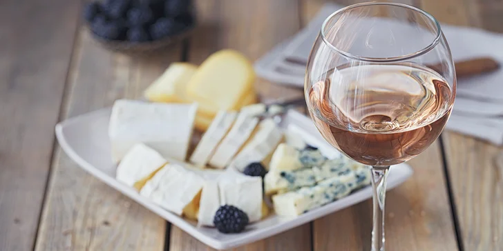 Degustace excelentních či medailovaných vín pro dva ve Wine institute ve Vršovicích