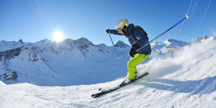 Autobusem na 2 až 5 nocí do Dolomit: Passo Tonale s polopenzí a skipasem