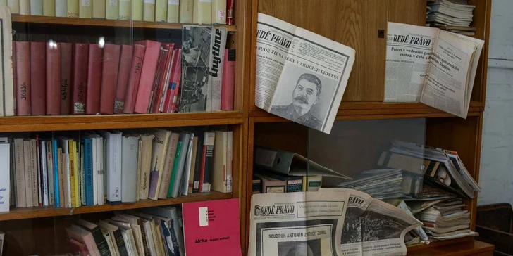 Netradiční dárek: Noc v atomovém retro krytu s exkurzí i snídaní