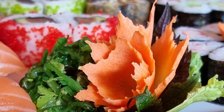 48 nebo 68 kousků sushi v Porubě: krevety, losos, tuňák i avokádo