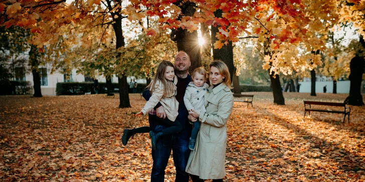 Fotografování v exteriéru: rodinné, párové i těhotenské, 15 až 25 fotografií