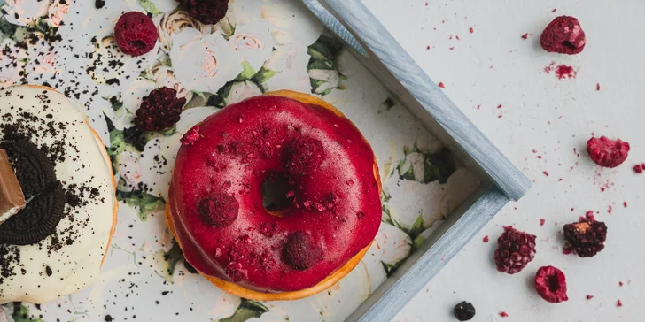 1 nebo 2 donuty a káva či čaj v centru Olomouce, včetně veganské nabídky