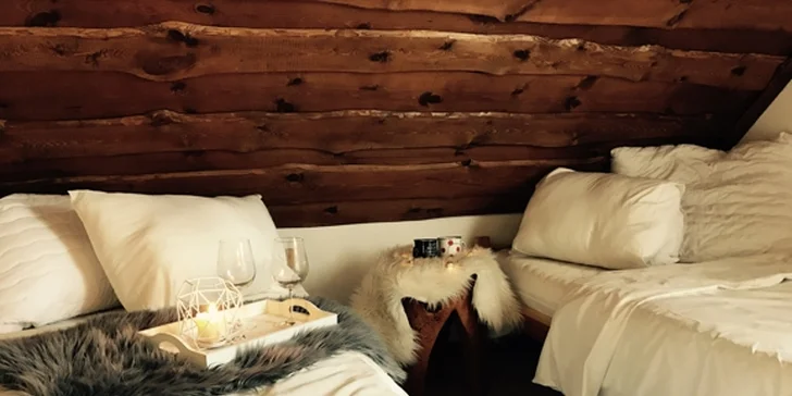 Wellness relax na Třeboňsku: roubenka se saunou, vířivkou i koupacím sudem