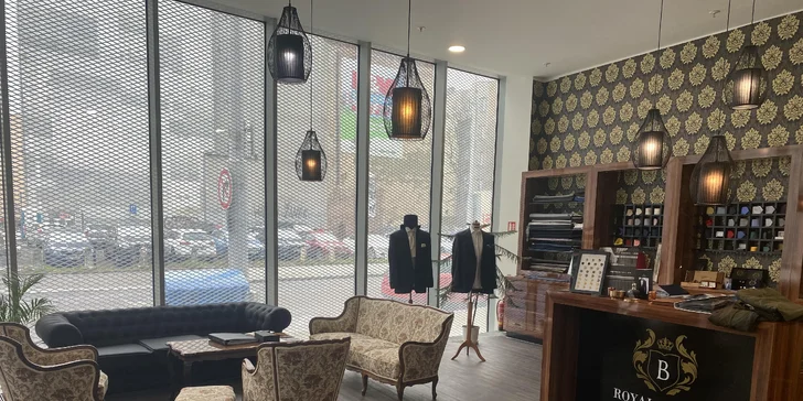 Odpoledne jako pro princeznu nebo filmovou hvězdu. Manikúra, vizážistka i možnost masáže a nového outfitu