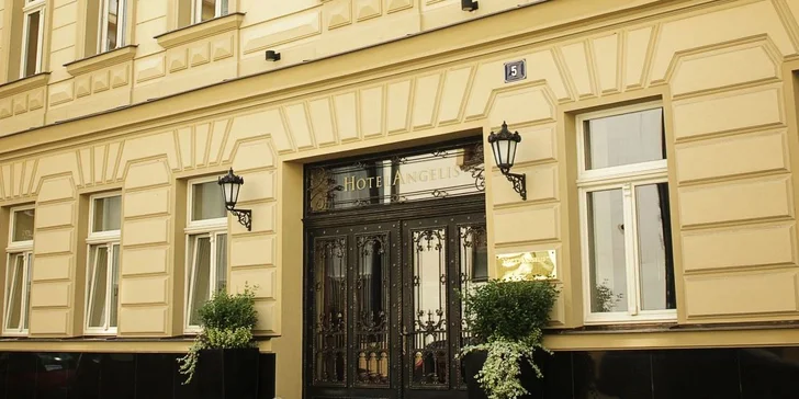 Andělský pobyt u Anděla: pohodlí a snídaně ve 4* hotelu Angelis na Smíchově