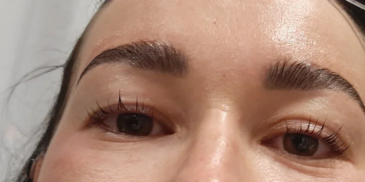 Krásný pohled: Lash lifting a barvení řas vč. výživy