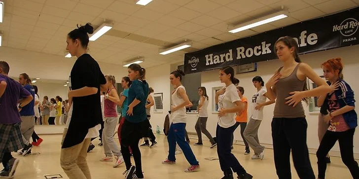 Lekce plné pohybu v tanečním klubu Dancers 4 You