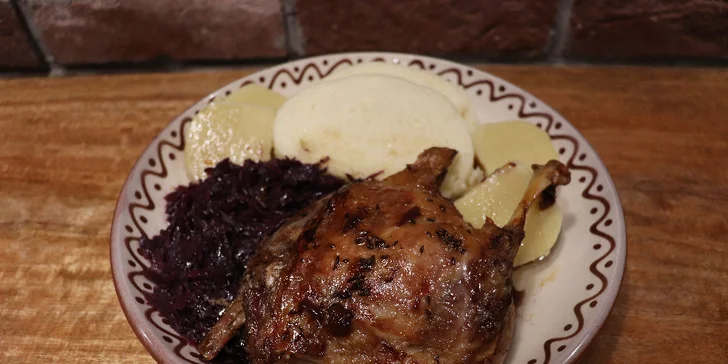 Kachní hody, ochutnávka piv, originální dezert i pivní lázně v Rožnovském pivovaru pro 2 osoby