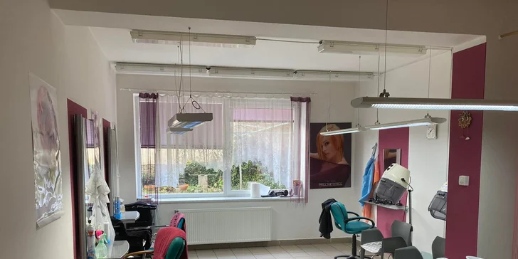 Potěšte maminku nebo babičku: střih, barva nebo trvalá pro dámy