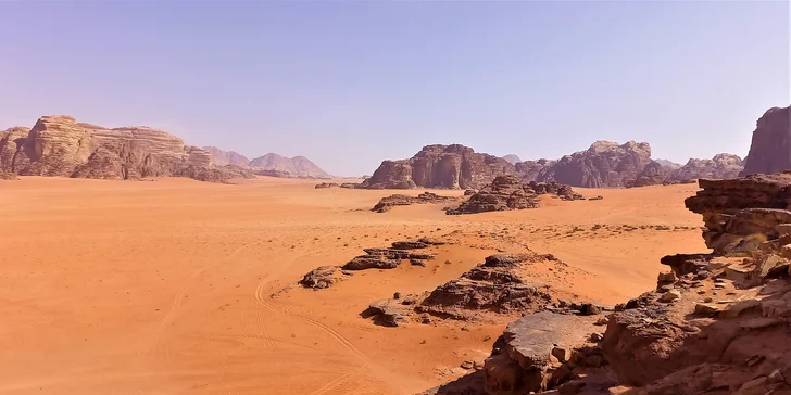 Poznávací zájezd do Jordánska na 7 nocí: bájné město Petra, Artemisin chrám i červená poušť Wadi Rum