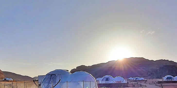 Poznávací zájezd do Jordánska na 7 nocí: bájné město Petra, Artemisin chrám i červená poušť Wadi Rum