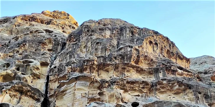 Poznávací zájezd do Jordánska na 7 nocí: bájné město Petra, Artemisin chrám i červená poušť Wadi Rum