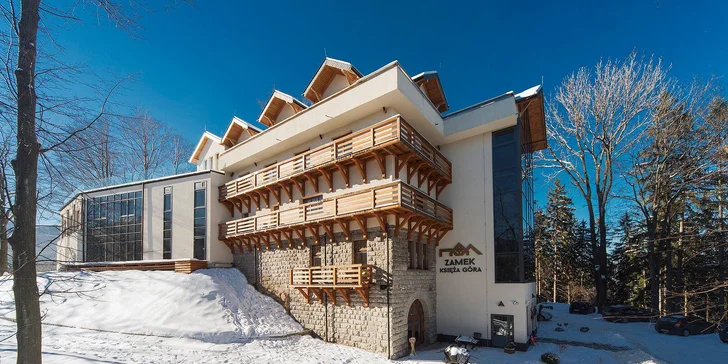 Krásy polských Krkonoš: hotel v bývalém hradu, polopenze a neomezený wellness