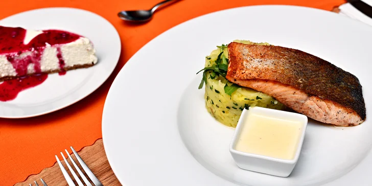 Speciální steakové 3chodové menu pro 2 osoby s výhledem na Karlův most