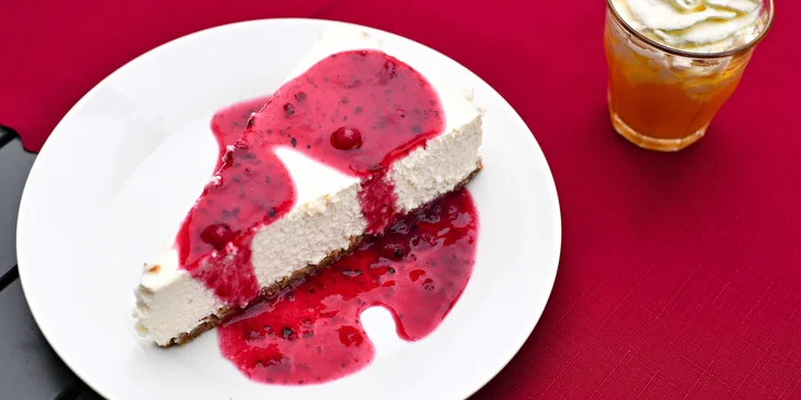 Speciální steakové 3chodové menu pro 2 osoby s výhledem na Karlův most