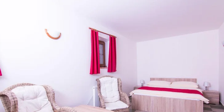 Zimní dovolená na Lipně: hotel ve Frymburku přímo u jezera, snídaně či polopenze