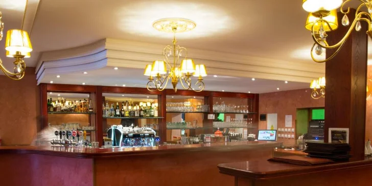 Zimní dovolená na Lipně: hotel ve Frymburku přímo u jezera, snídaně či polopenze