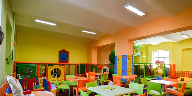 Víkendové vstupy do herny pro 1 nebo 2 děti: 2 hodiny, limonáda