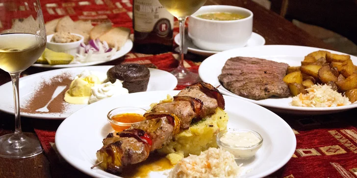 4chodové menu podle výběru i lahev vína z vlastního vinařstvía