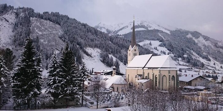 Dovolená v rakouských Alpách: 3* hotel s polopenzí a wellness, 600 m od lanovky