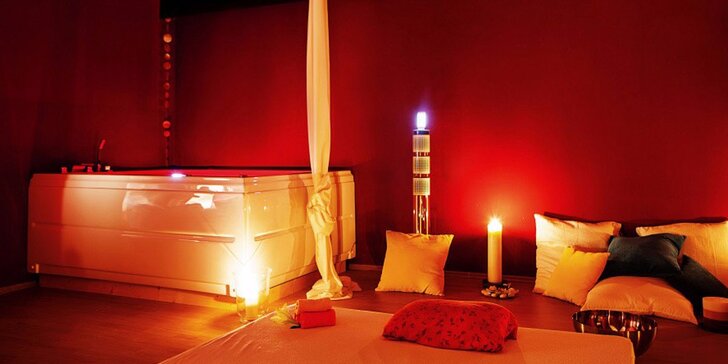 Privátní romantický nebo relax balíček v sauně a vířivce při svíčkách