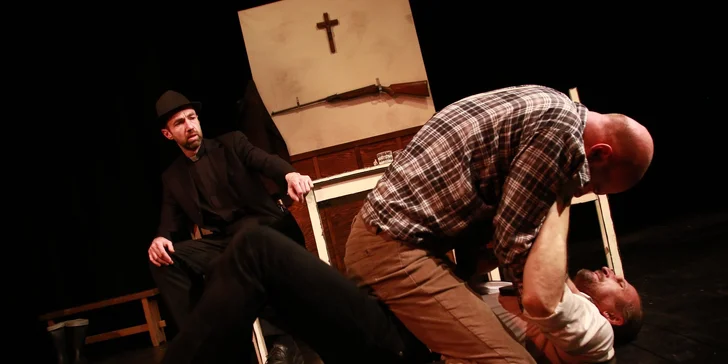 Vstupenka pro jednoho i pro pár na představení Martin McDonagh: Osiřelý západ