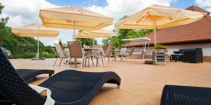 Lázeňské město Duszniki Zdrój blízko českých hranic: moderní hotel s wellness a polopenzí