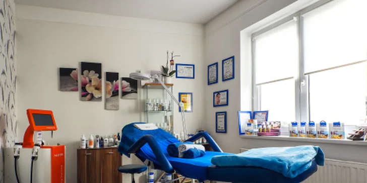 Pro krásu i relaxaci: hydratační masáž, remodelační masáž či trvalá na řasy