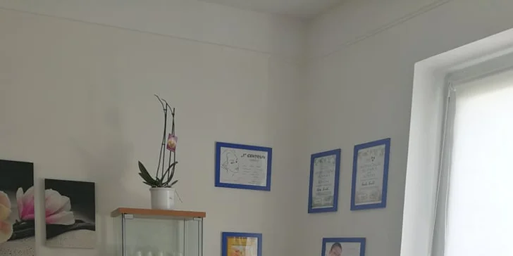 Pro krásu i relaxaci: hydratační masáž, remodelační masáž či trvalá na řasy