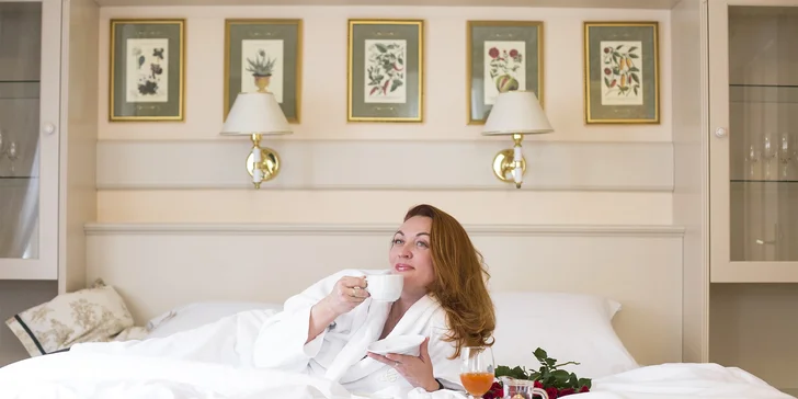 Pobyt v Karlových Varech se snídaní či polopenzí, neomezeným wellness i masáží