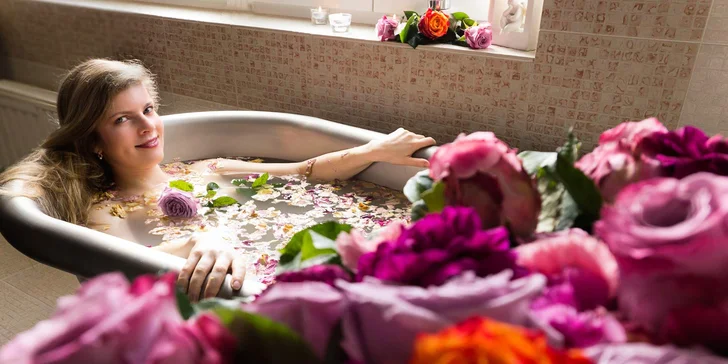 Pobyt v Karlových Varech se snídaní či polopenzí, neomezeným wellness i masáží