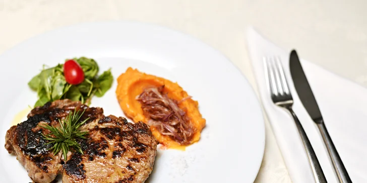 3chodové degustační menu pro 2 osoby u Václaváku: carpaccio, mořské plody či steak, dezert i prosecco